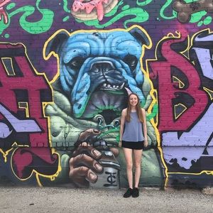 Meet your Posher, Kelly